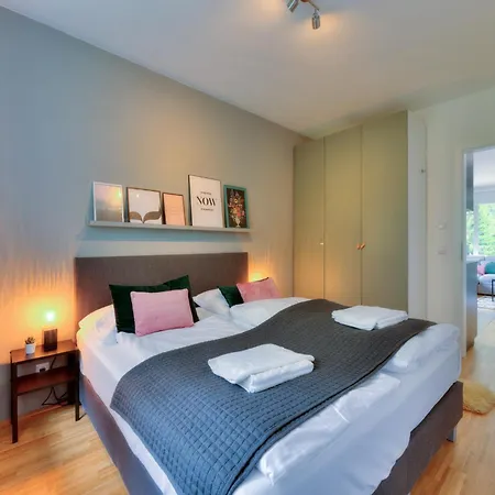 Apartment Premium In Area *