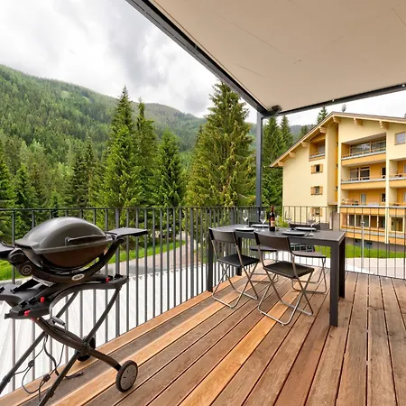 Apartment Premium In Area *